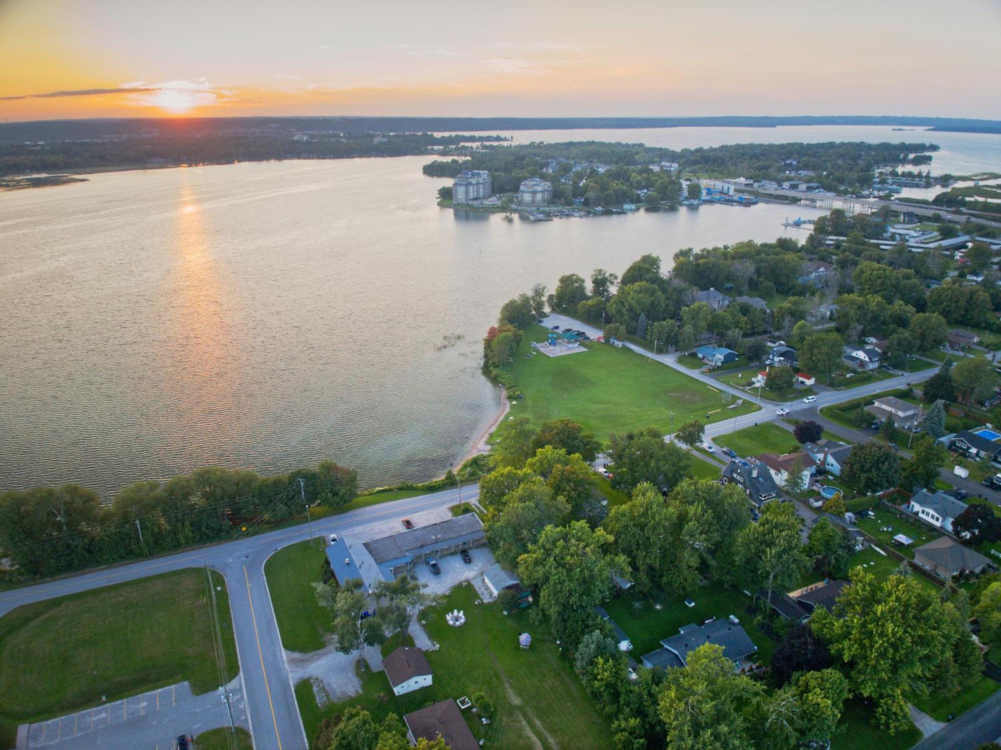 Lakeside Inn Orillia Eksteriør billede